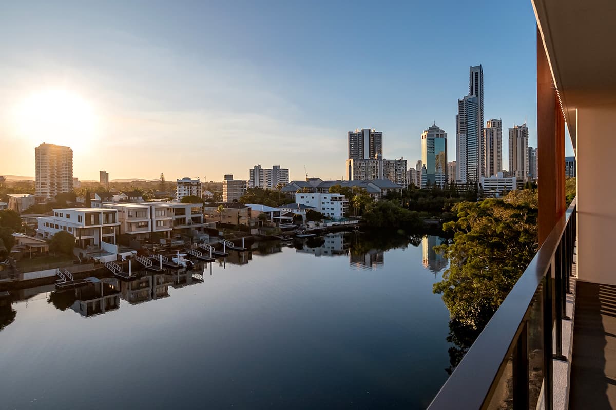 85/18 Remembrance Drive, Surfers Paradise