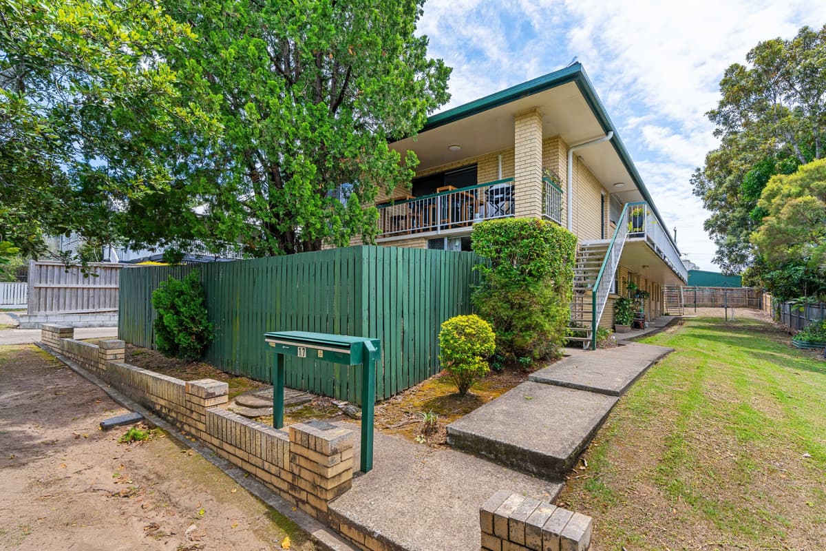 1/17 Dalziel Street, Nundah
