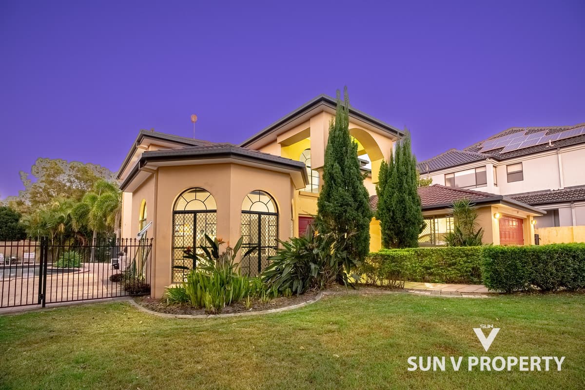 77 Bollard Circuit, Clear Island Waters