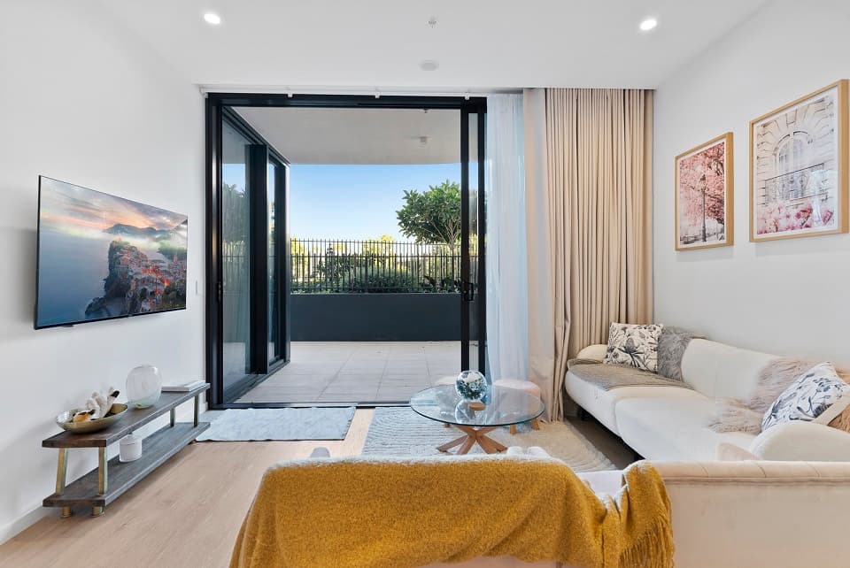 101/180 Marine Parade, Labrador