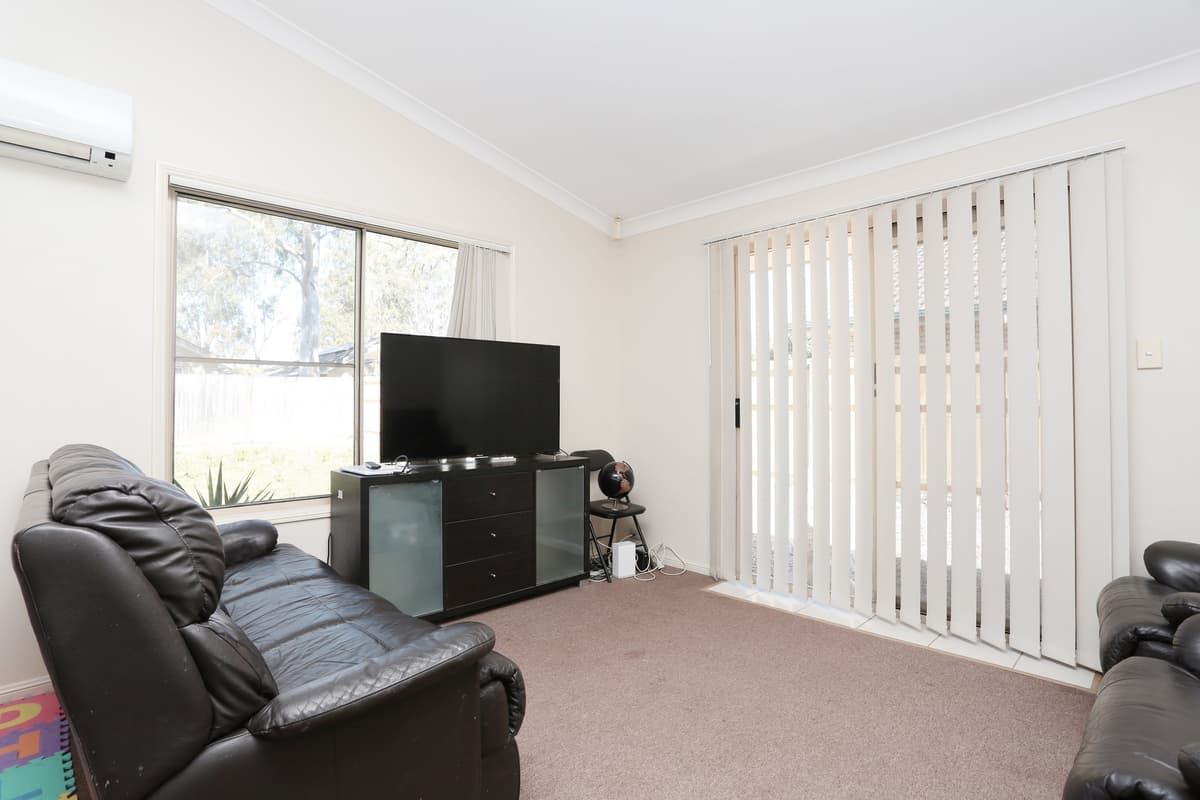 17 Dunbarton Lane, Bethania