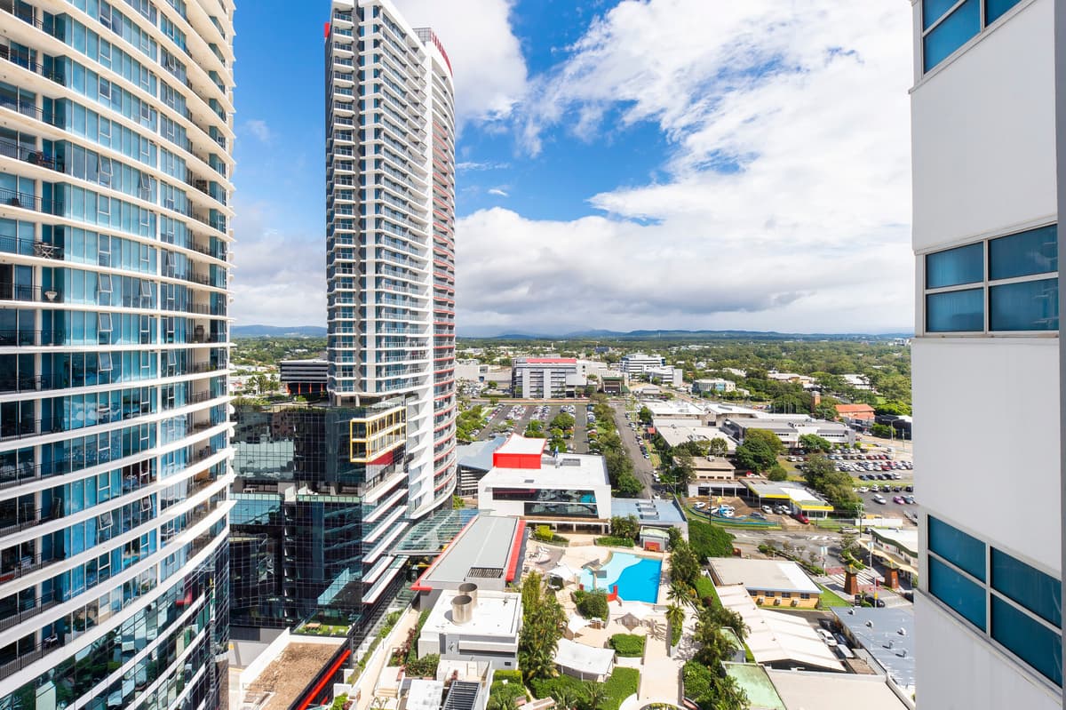 1268/56 Scarborough Street, Southport