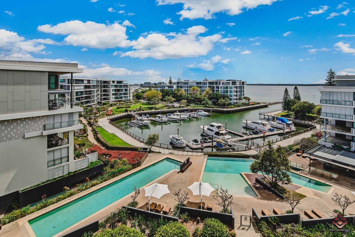 3601/323 Bayview Street, Hollywell