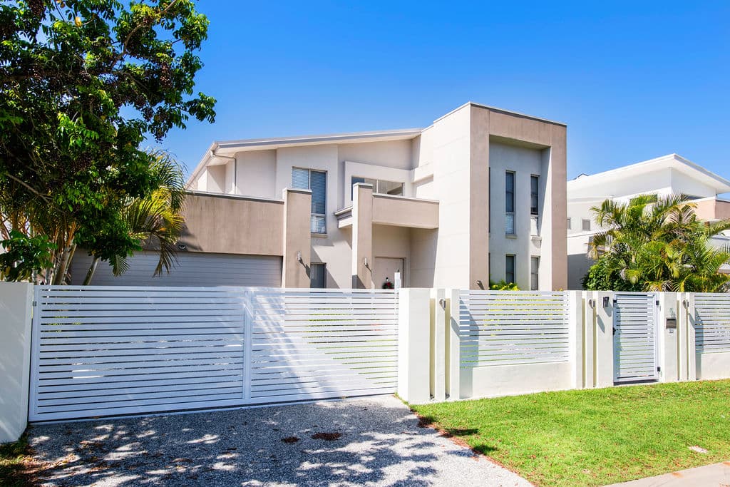 5 Quayside Drive, Helensvale