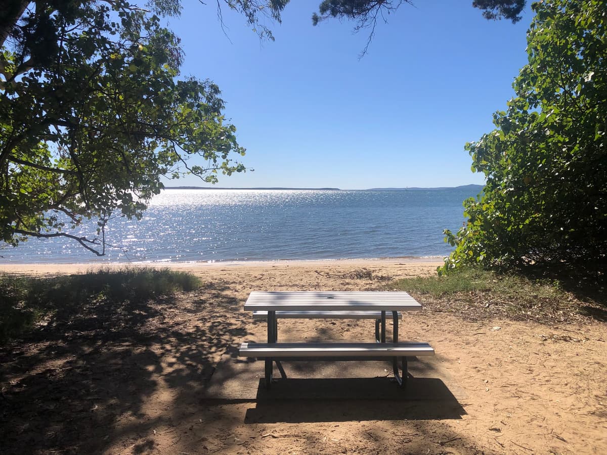 210 Victoria Parade N, Coochiemudlo Island