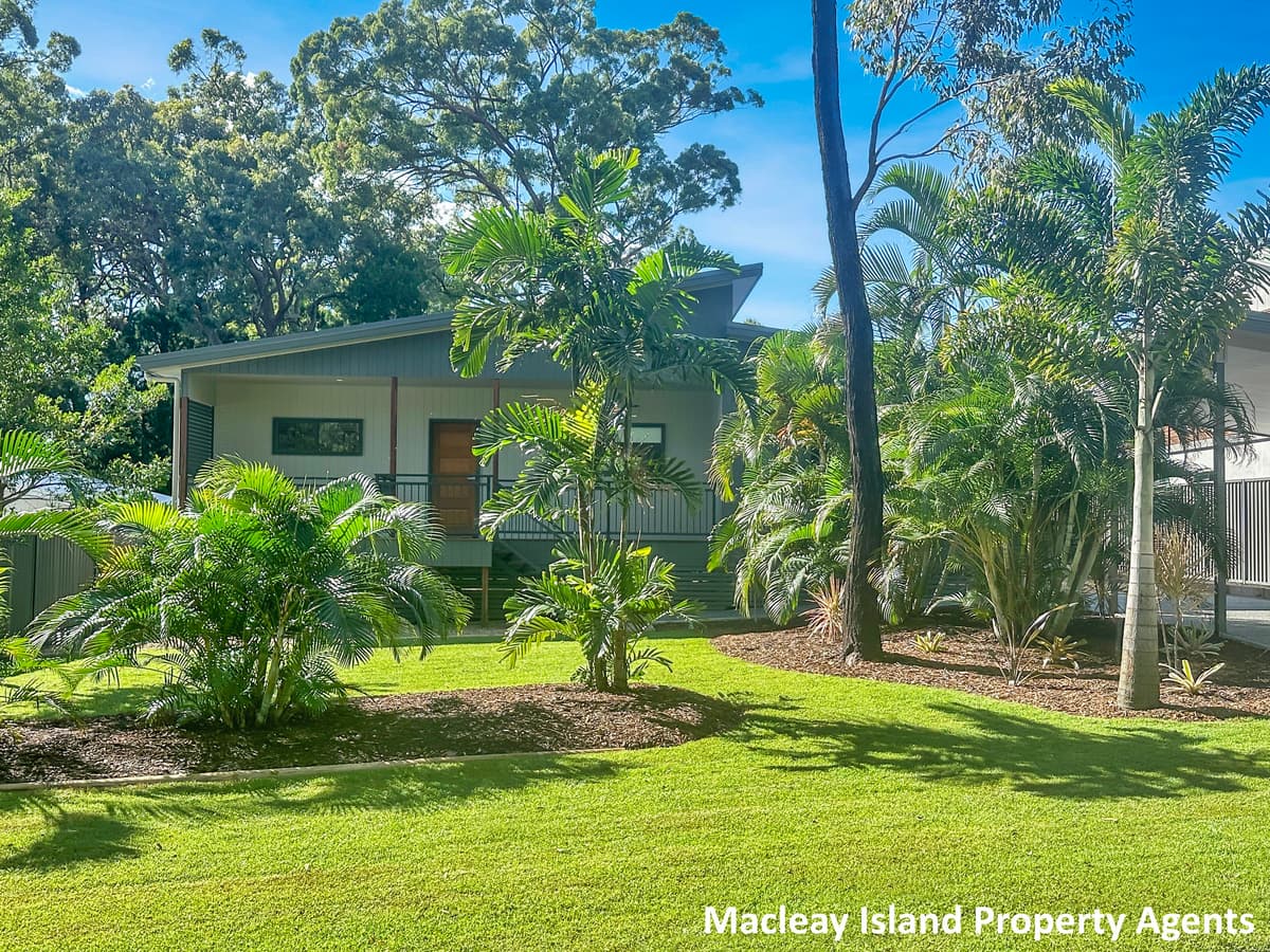 22 President Terrace, Macleay Island