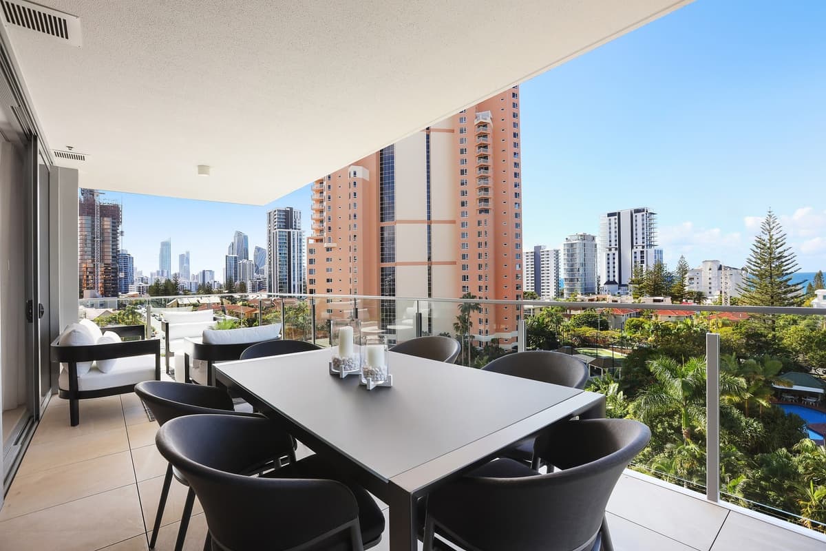 603/122 Surf Parade, Broadbeach