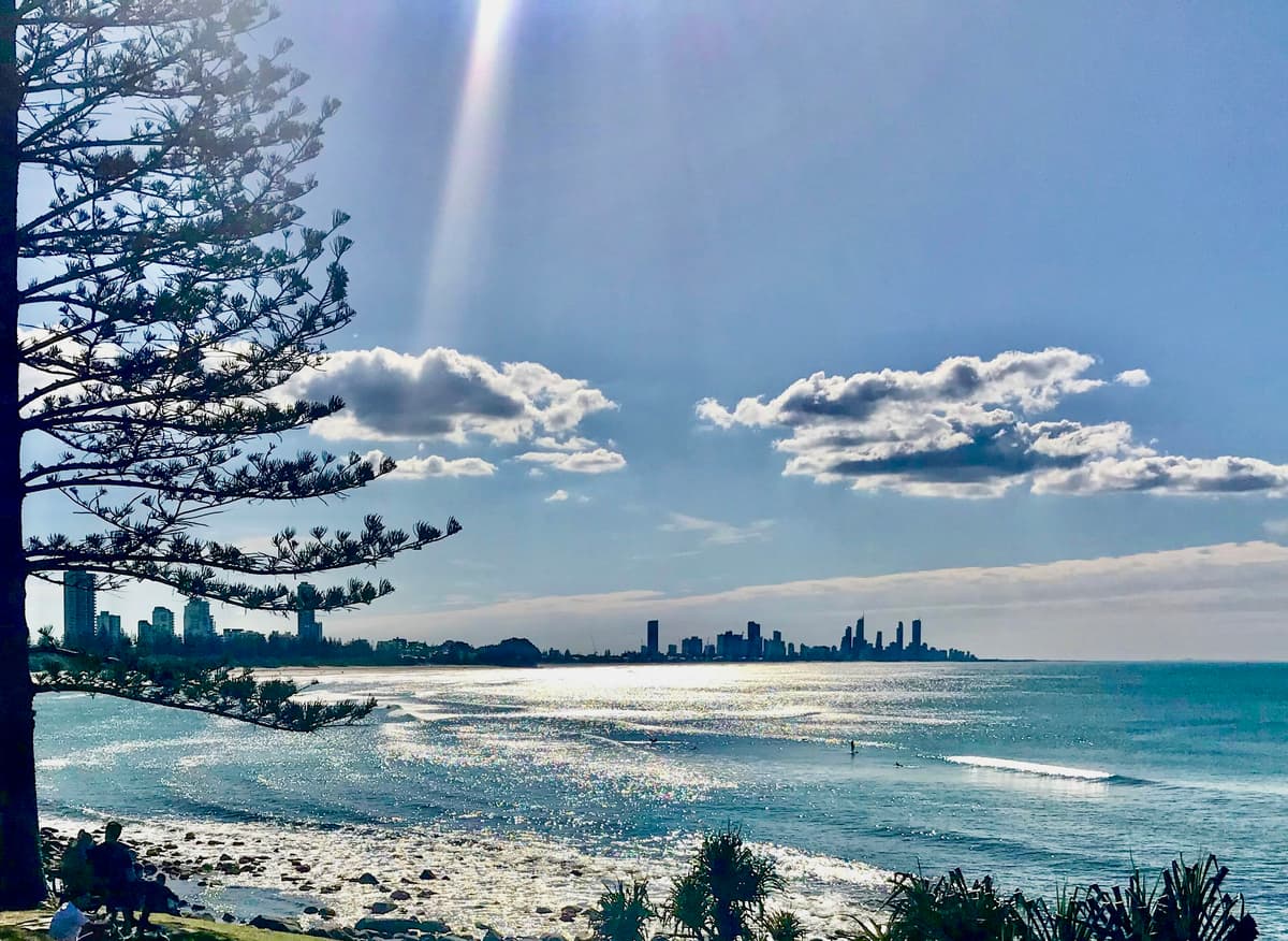 2/12 Park Avenue, Burleigh Heads