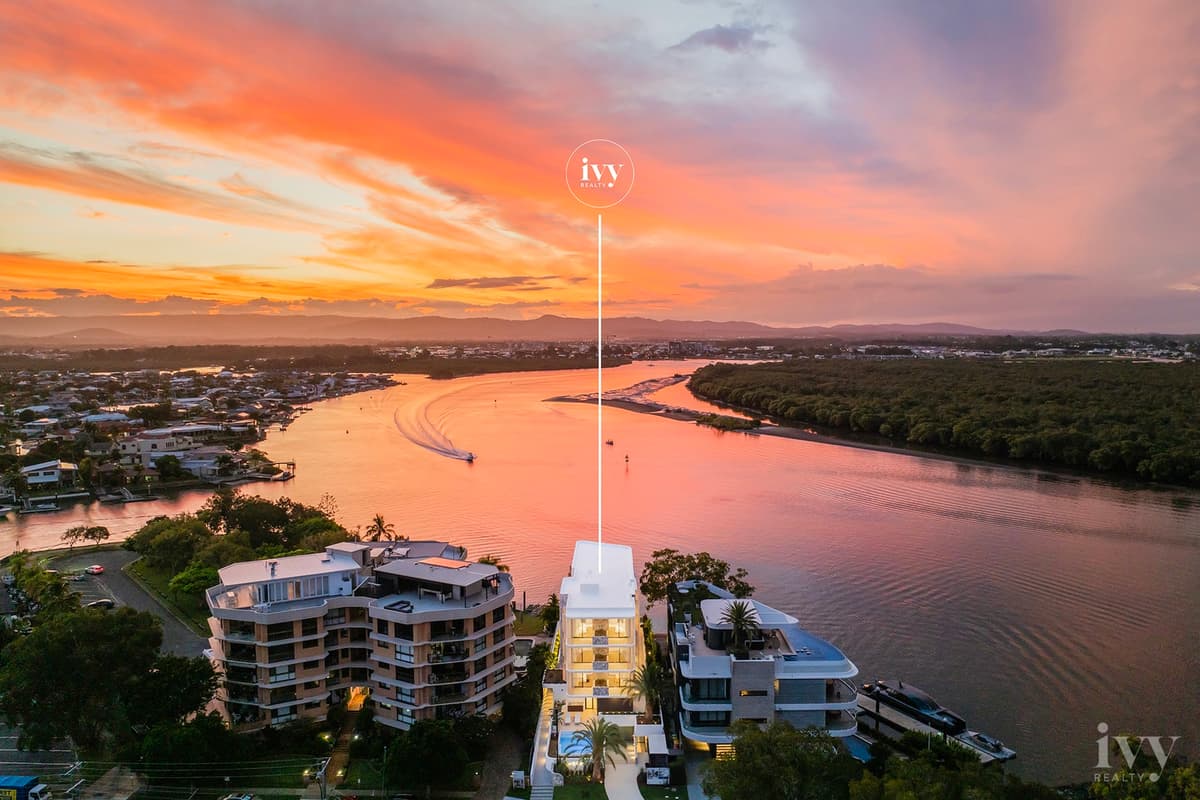 2/4 Paradise Parade, Paradise Point