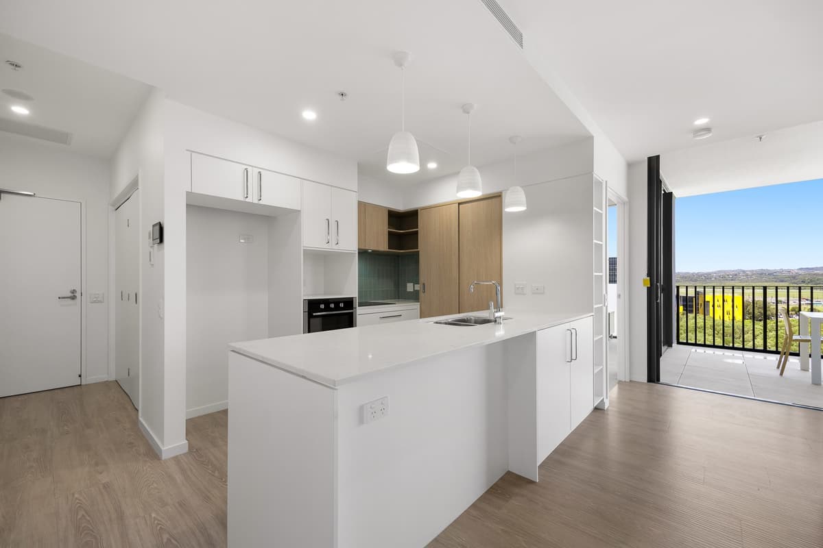 166/3 Lang Street, Bilinga