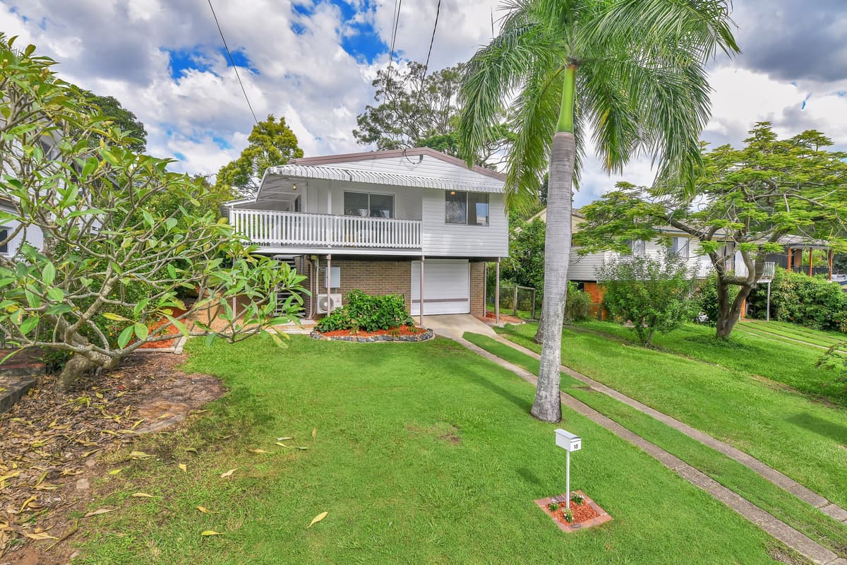 18 Pack Street, Jamboree Heights