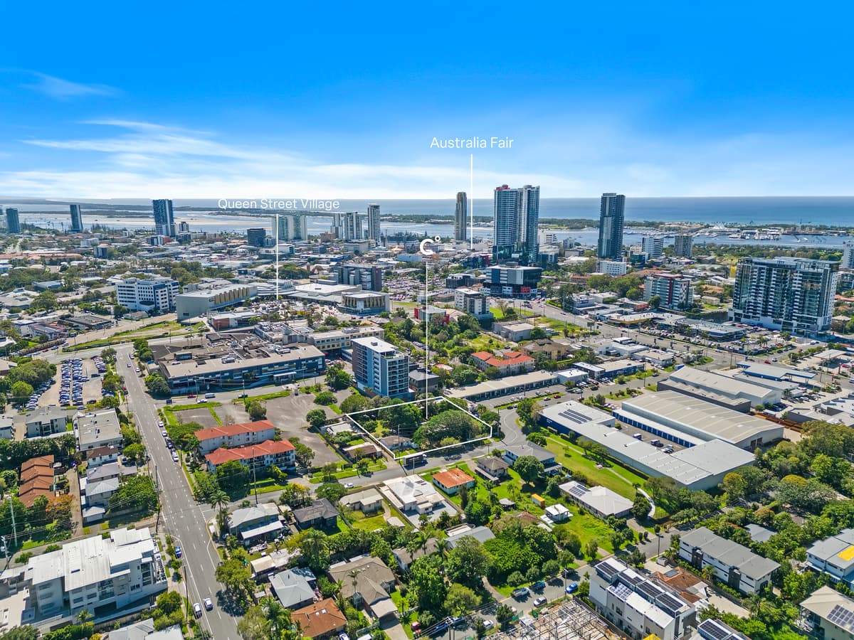 37 Eugaree Street, Southport