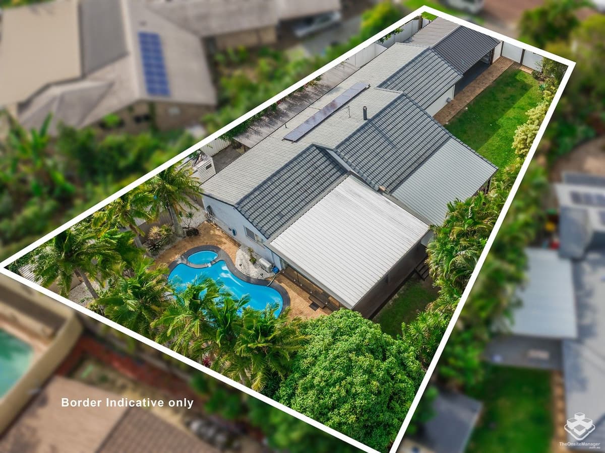 12 Balranald Court, Helensvale