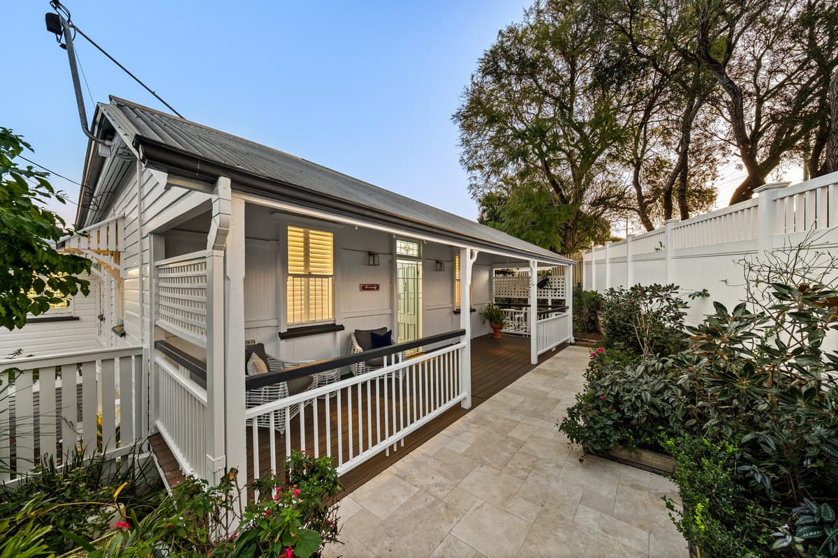 140A Kennedy Terrace, Paddington