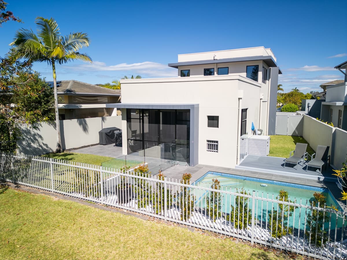 6113 Trasimeno Avenue, Hope Island