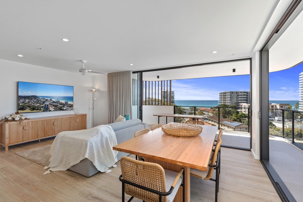 704/2 Mawarra Street, Palm Beach
