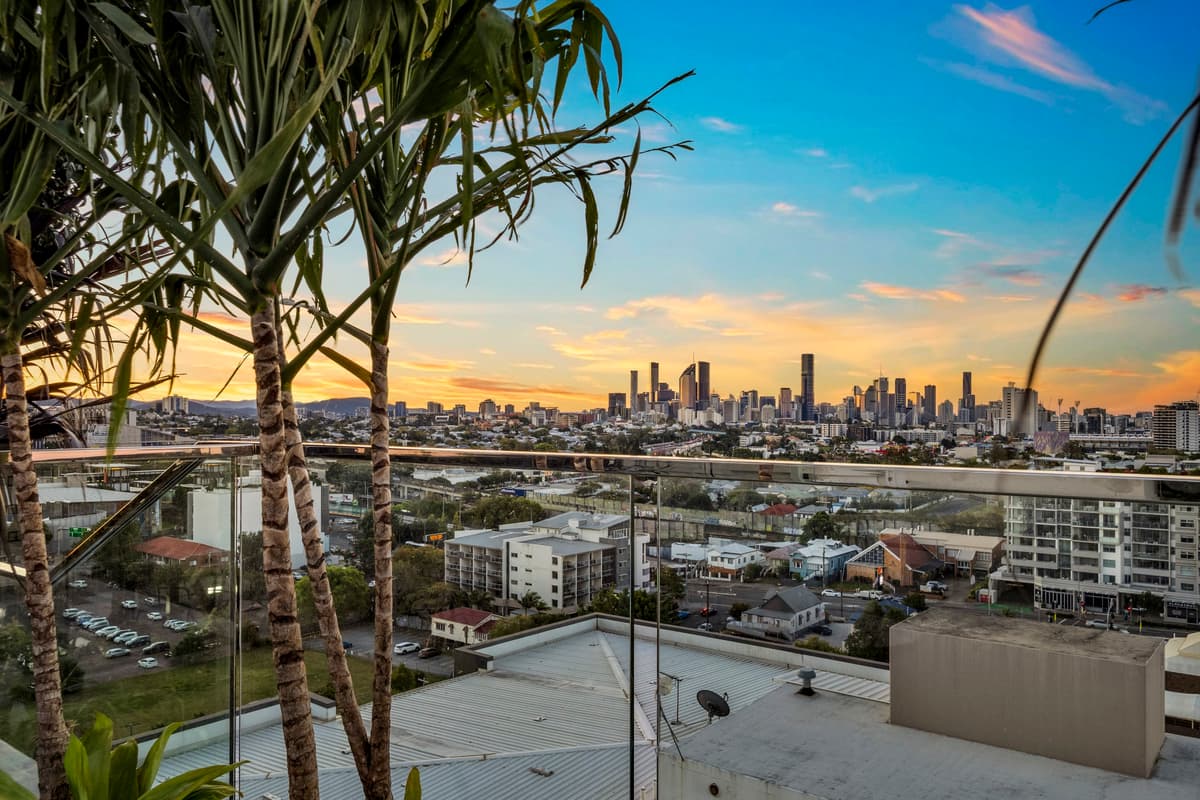 603/25 Carl Street, Woolloongabba