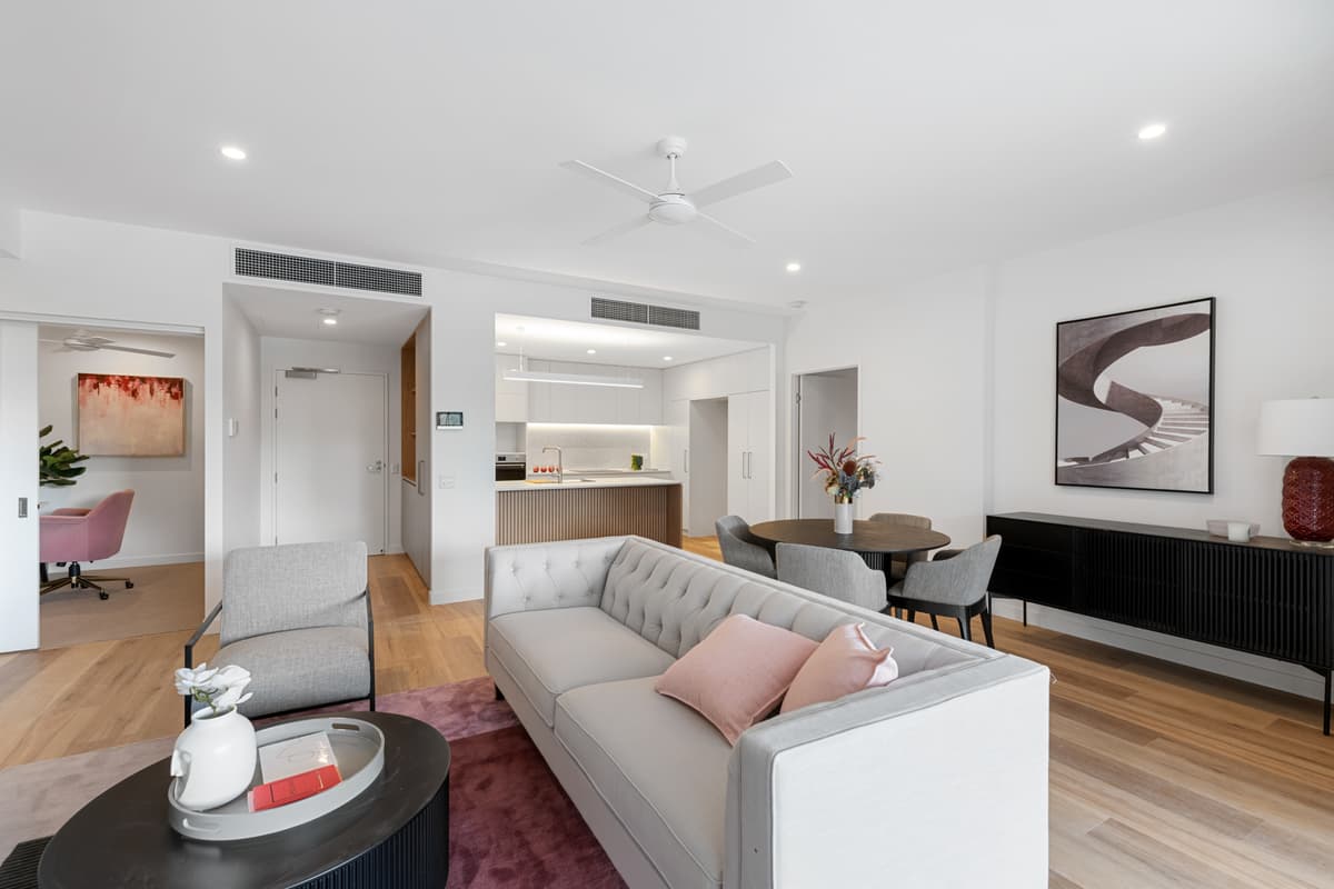 325/135 Meiers Road, Indooroopilly