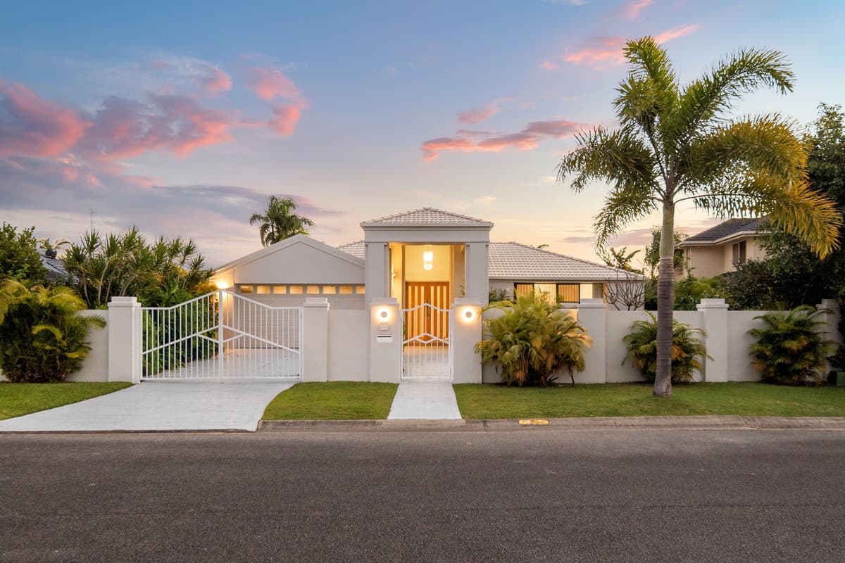 14 Julatten Drive, Robina