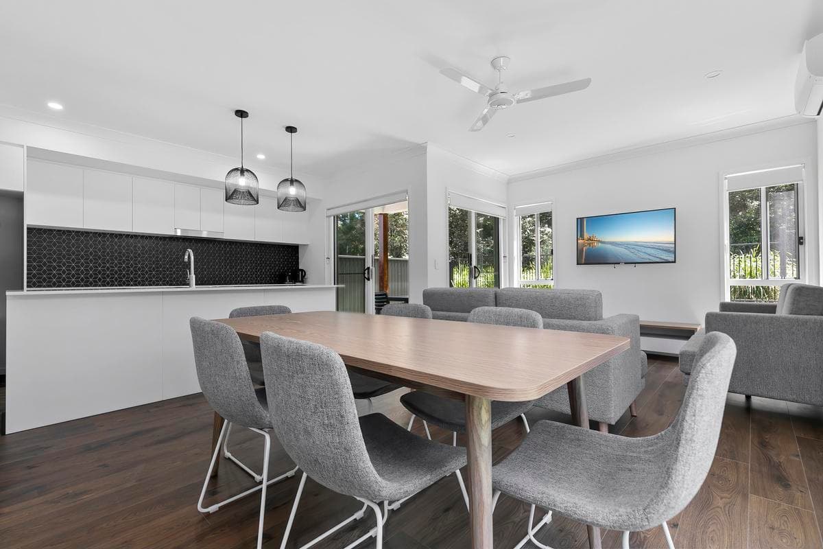 98 Palm Forest Circuit, Forest Glen