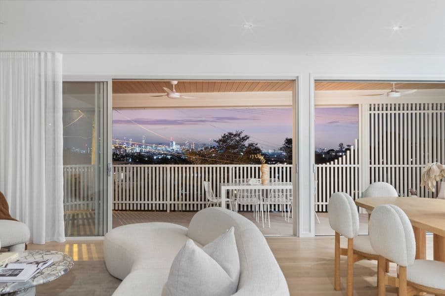 369 Chatsworth Rd, Coorparoo