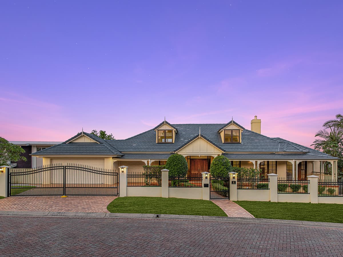 11 Becker Place, Mount Ommaney