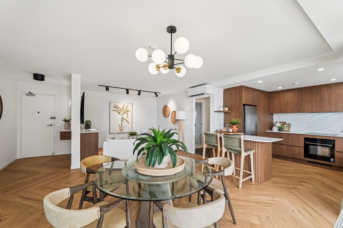 16/3490-3494 Main Beach Parade, Main Beach