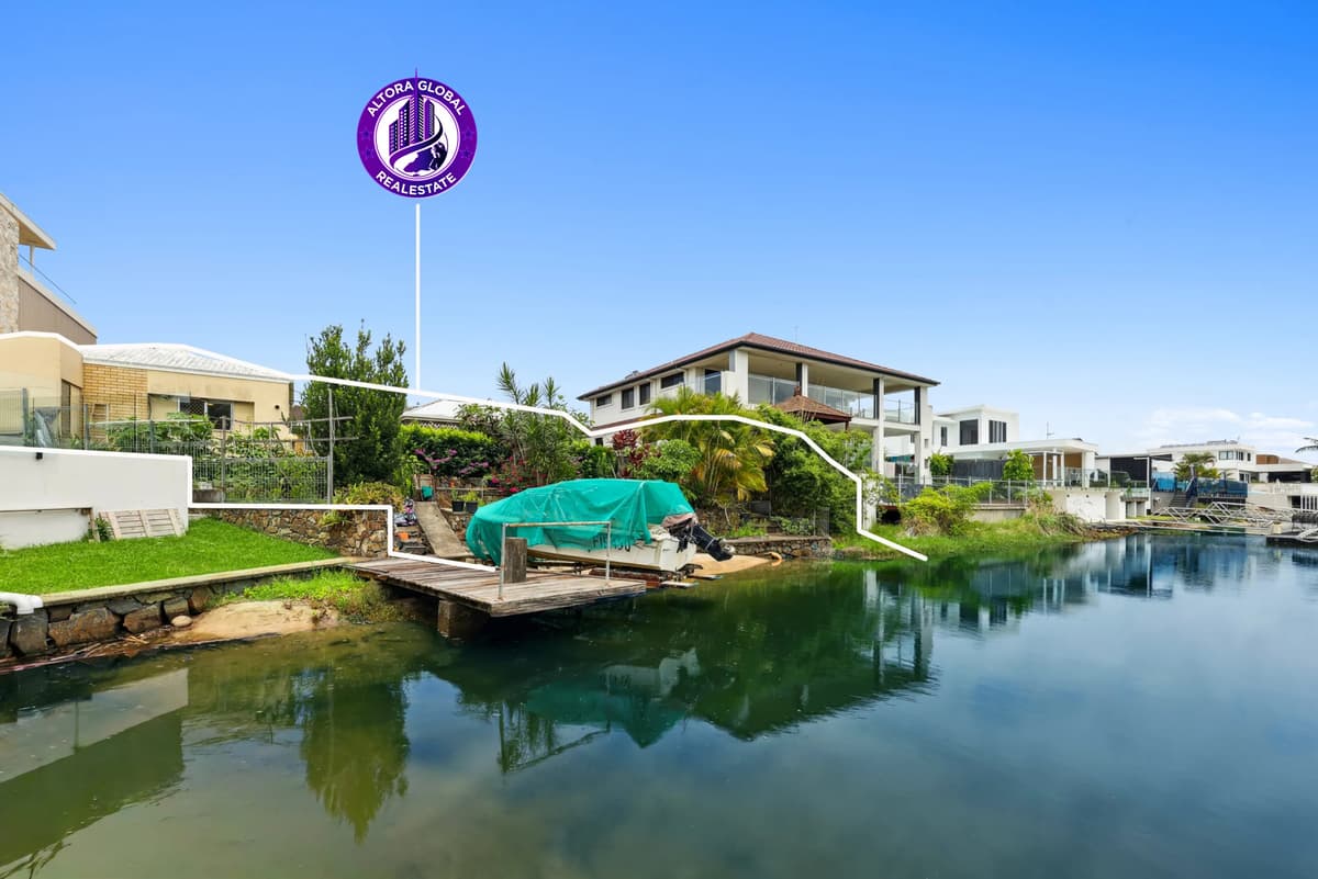 1 SARASOTA KEY, Broadbeach Waters