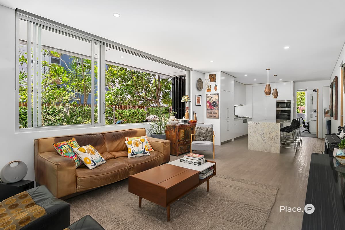 6106/60 Ferry Road, West End