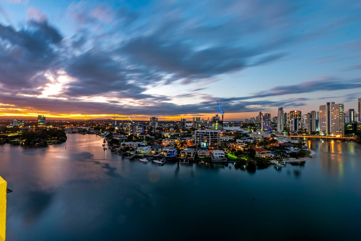 152/30 Watson Esplanade, Surfers Paradise