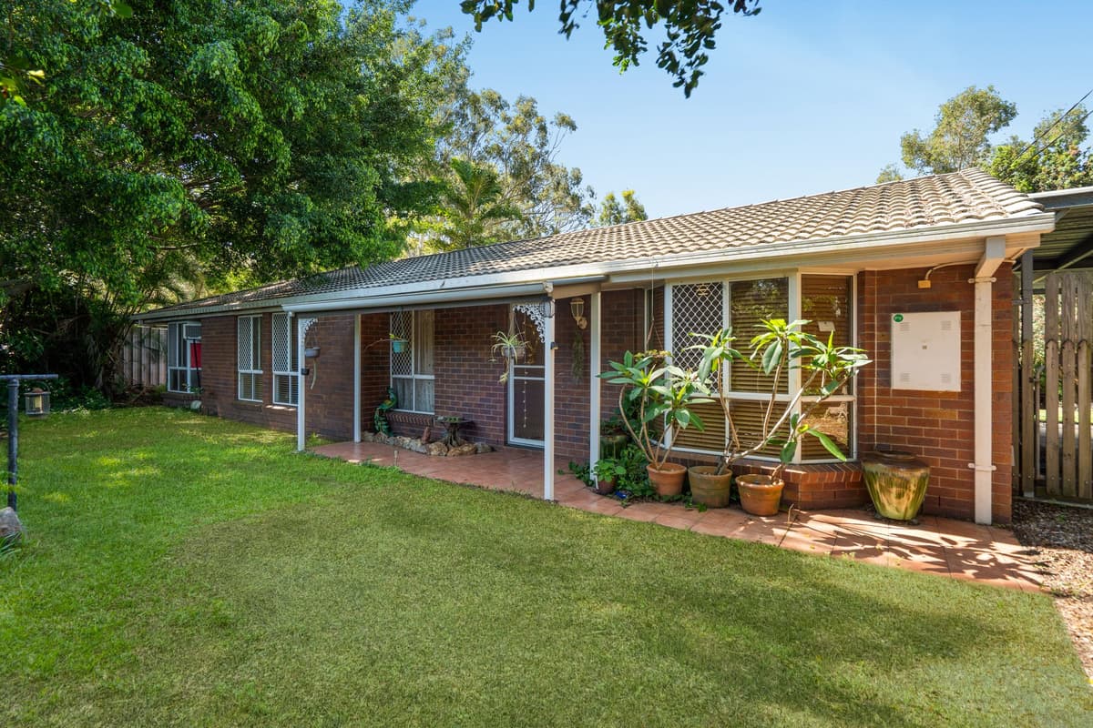 9 Parkside Drive, Crestmead