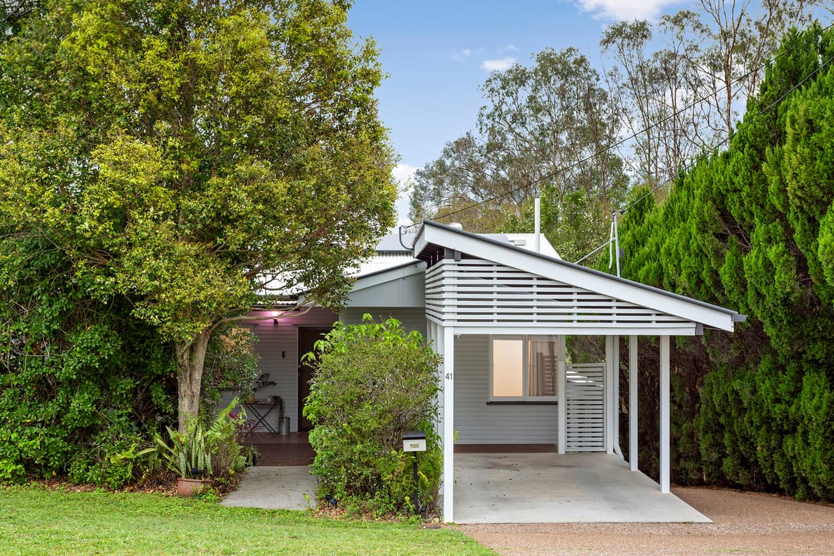 41 Woodend Road, Woodend