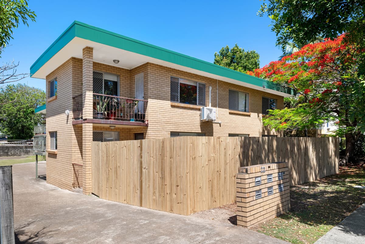 1/22 Wellington Street, Coorparoo