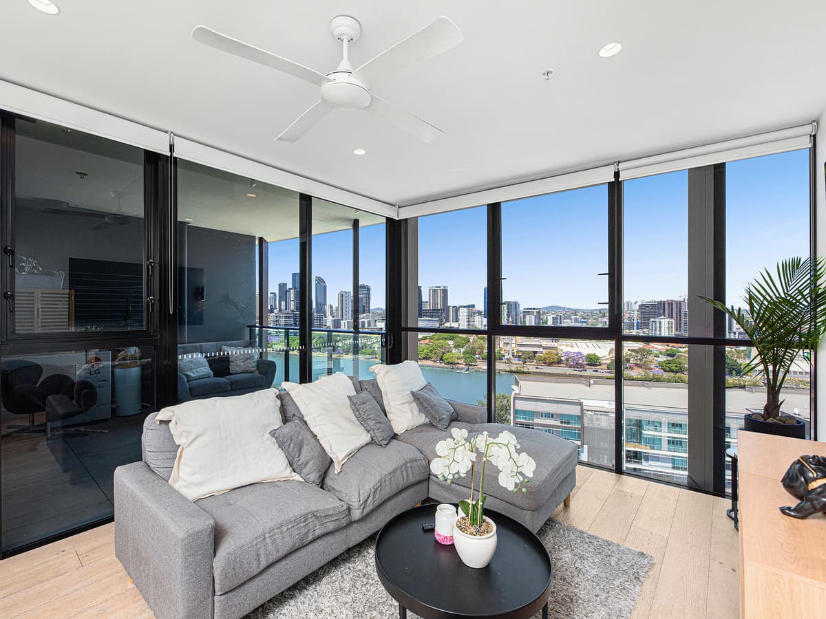 1710/19 McDougall Street, Milton