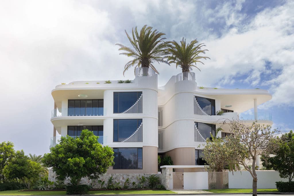 8 Oceania Way, Paradise Point