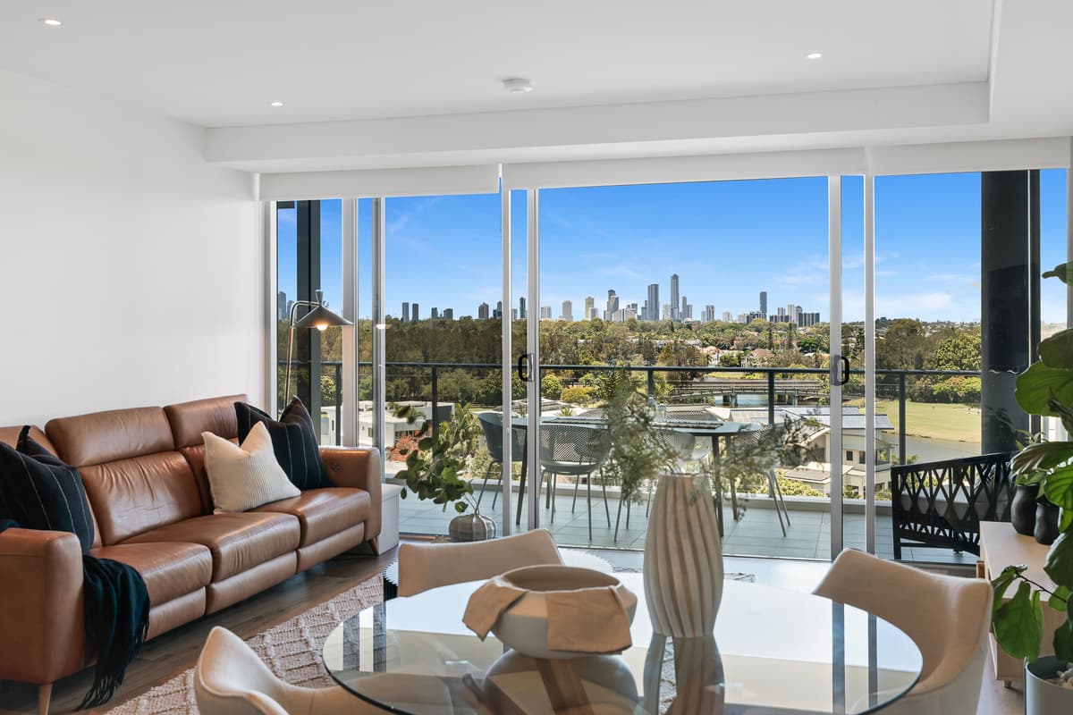 184/135 Lakelands Drive, Merrimac