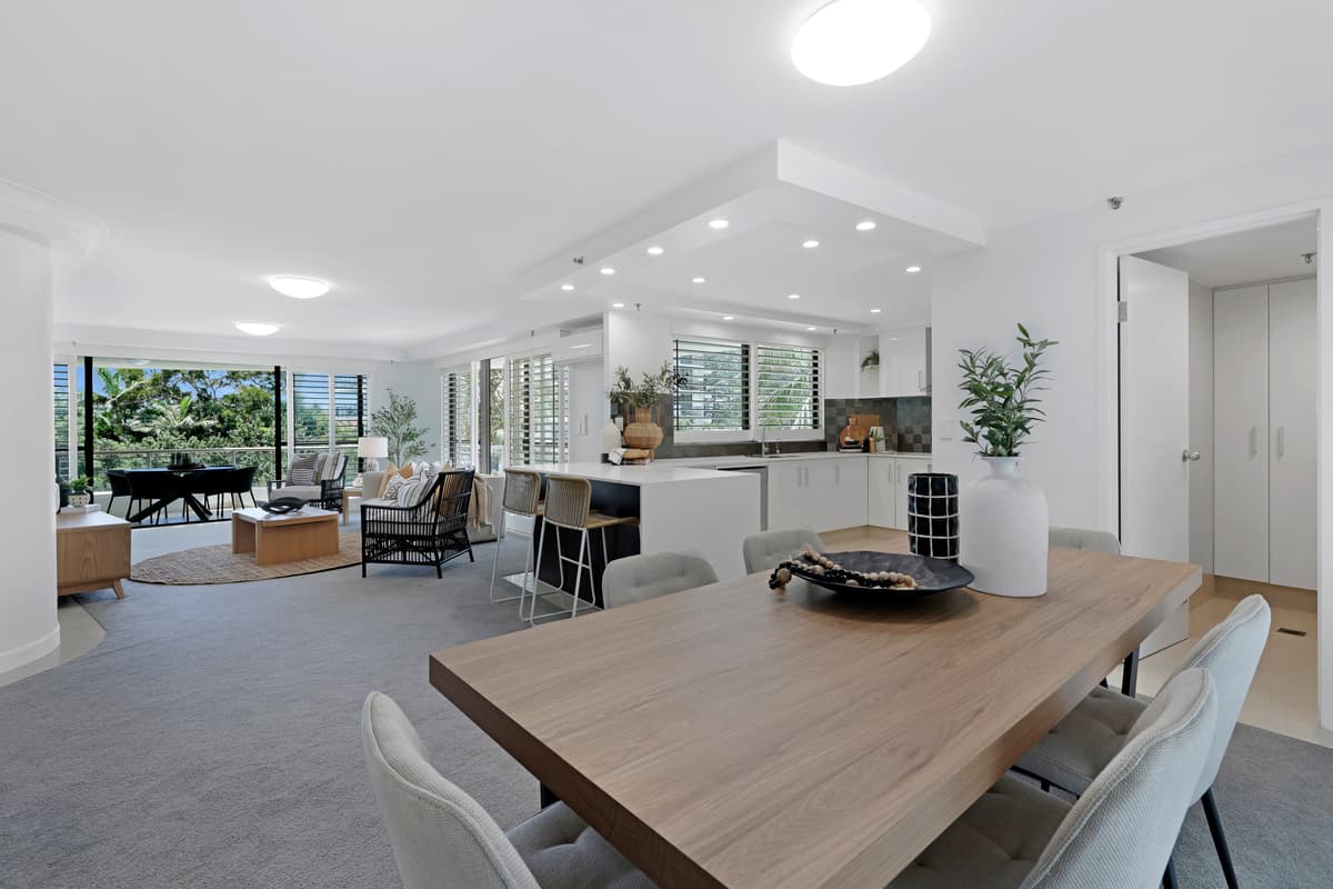 11/3 Cunningham Avenue, Main Beach