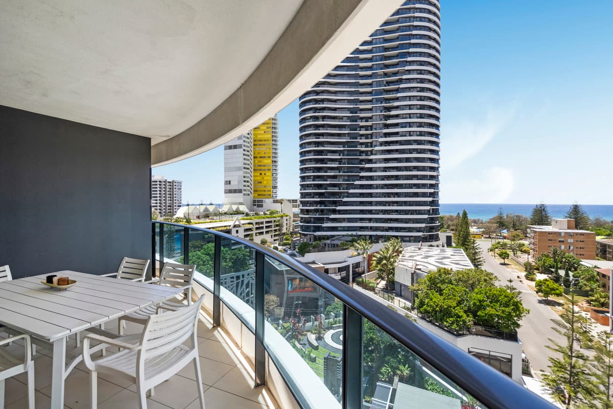 20809/21 Elizabeth Avenue, Broadbeach