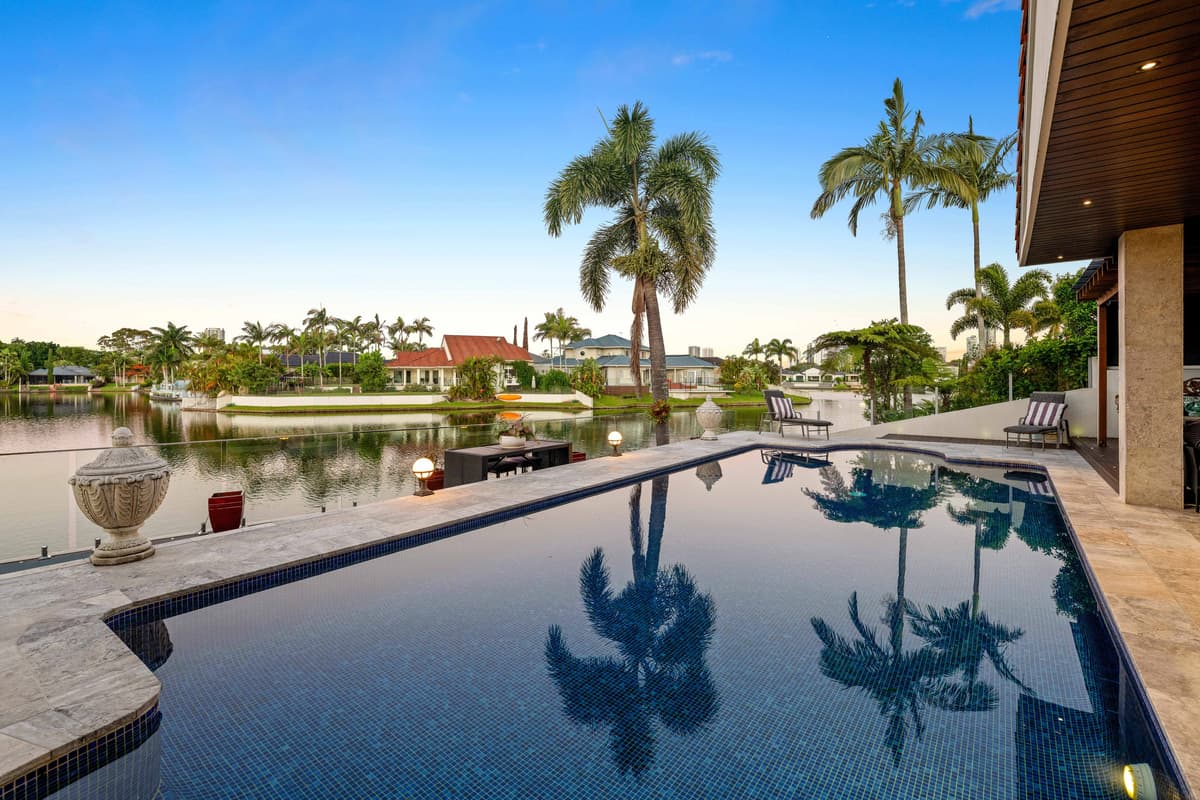 70/40 Cotlew Street East, Southport