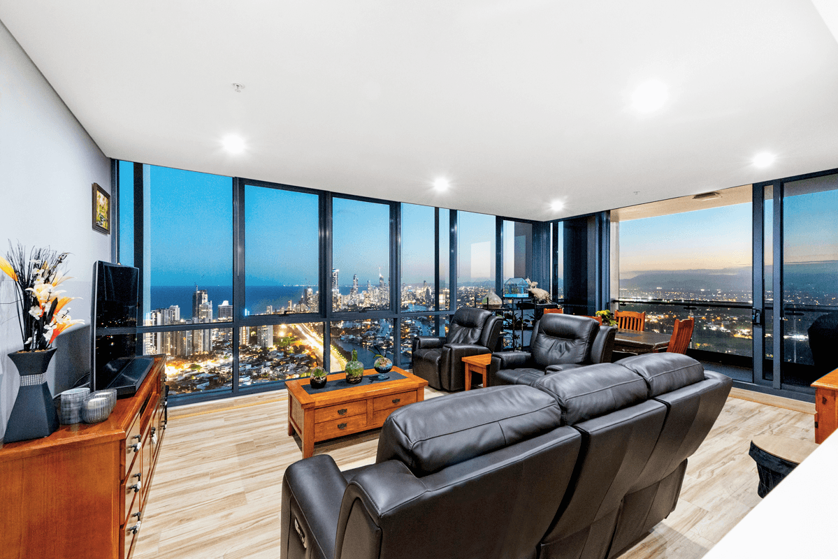 5310/2 Como Crescent, Southport