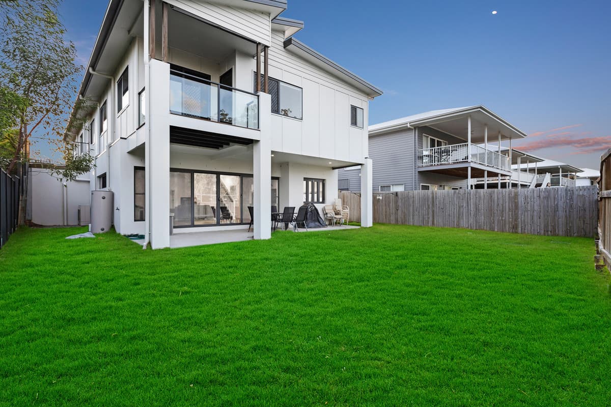 40 Cooper Way, Spring Mountain