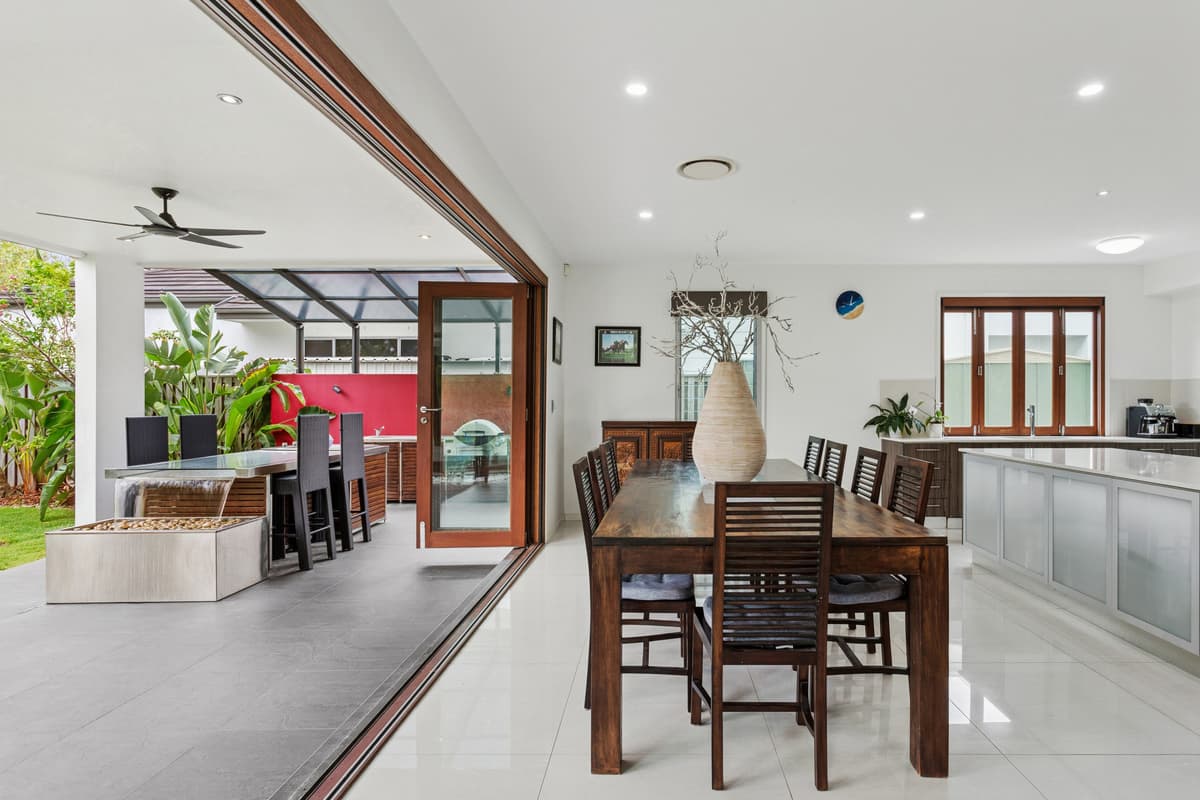 48 Whitehaven Way, Pelican Waters