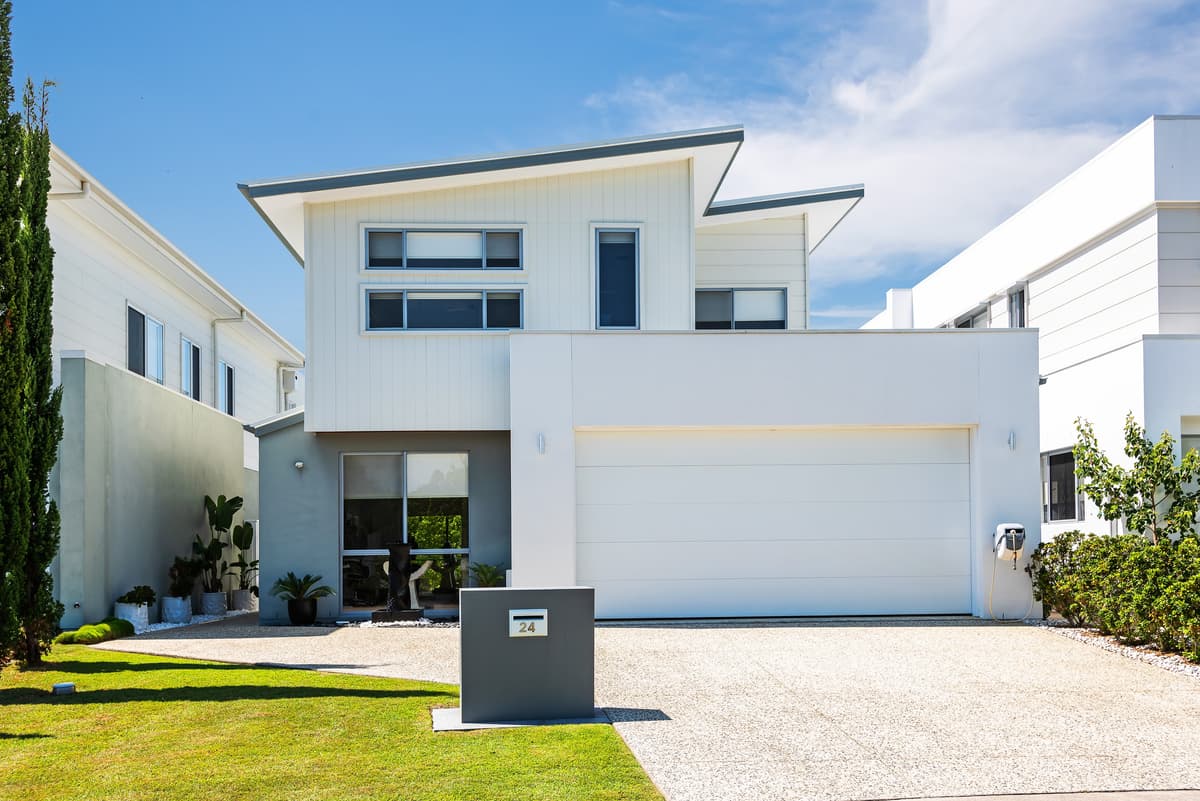 24 Santa Monica Boulevard, Hope Island