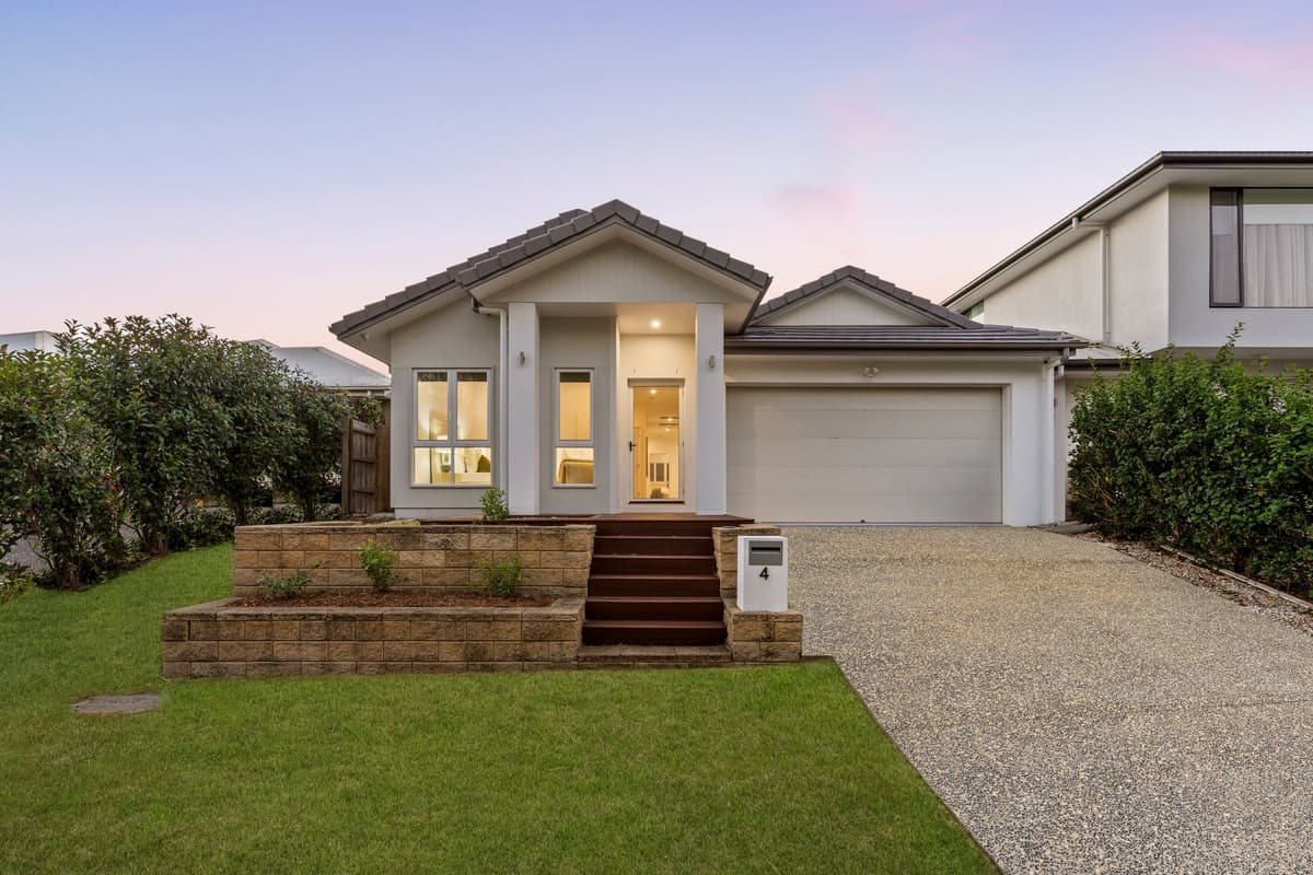 4 Blossom Place, Rochedale