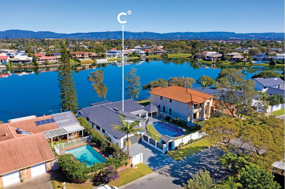 15 Keppel Court, Mermaid Waters