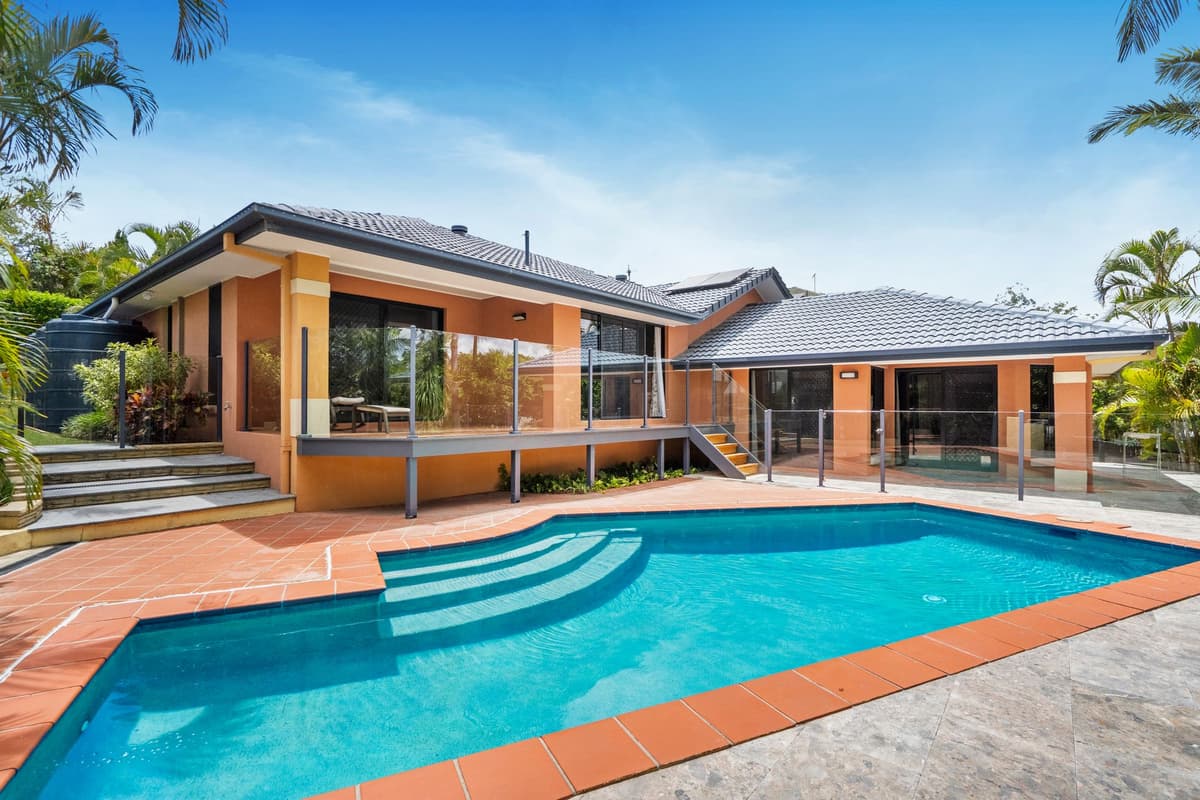 16-18 Mingah Crescent, Shailer Park