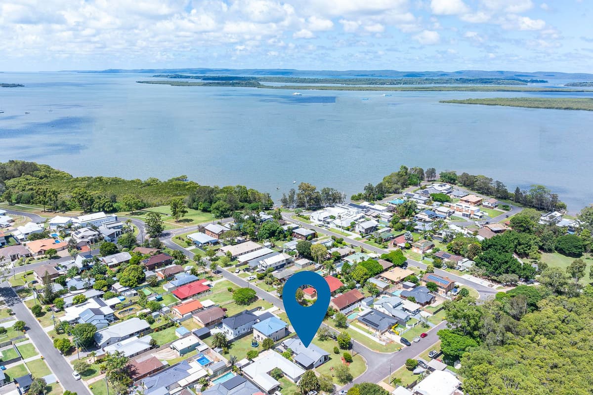 2 Tina Street, Redland Bay