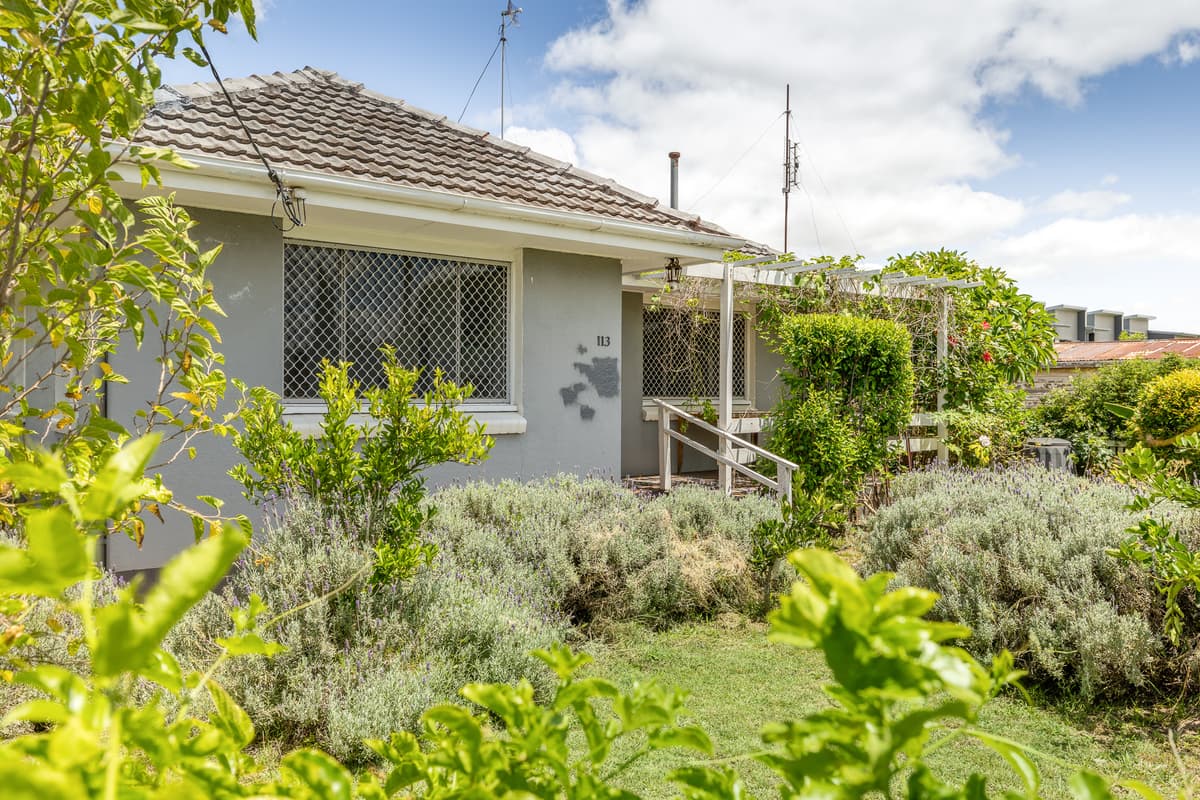 113 Anzac Avenue, Newtown