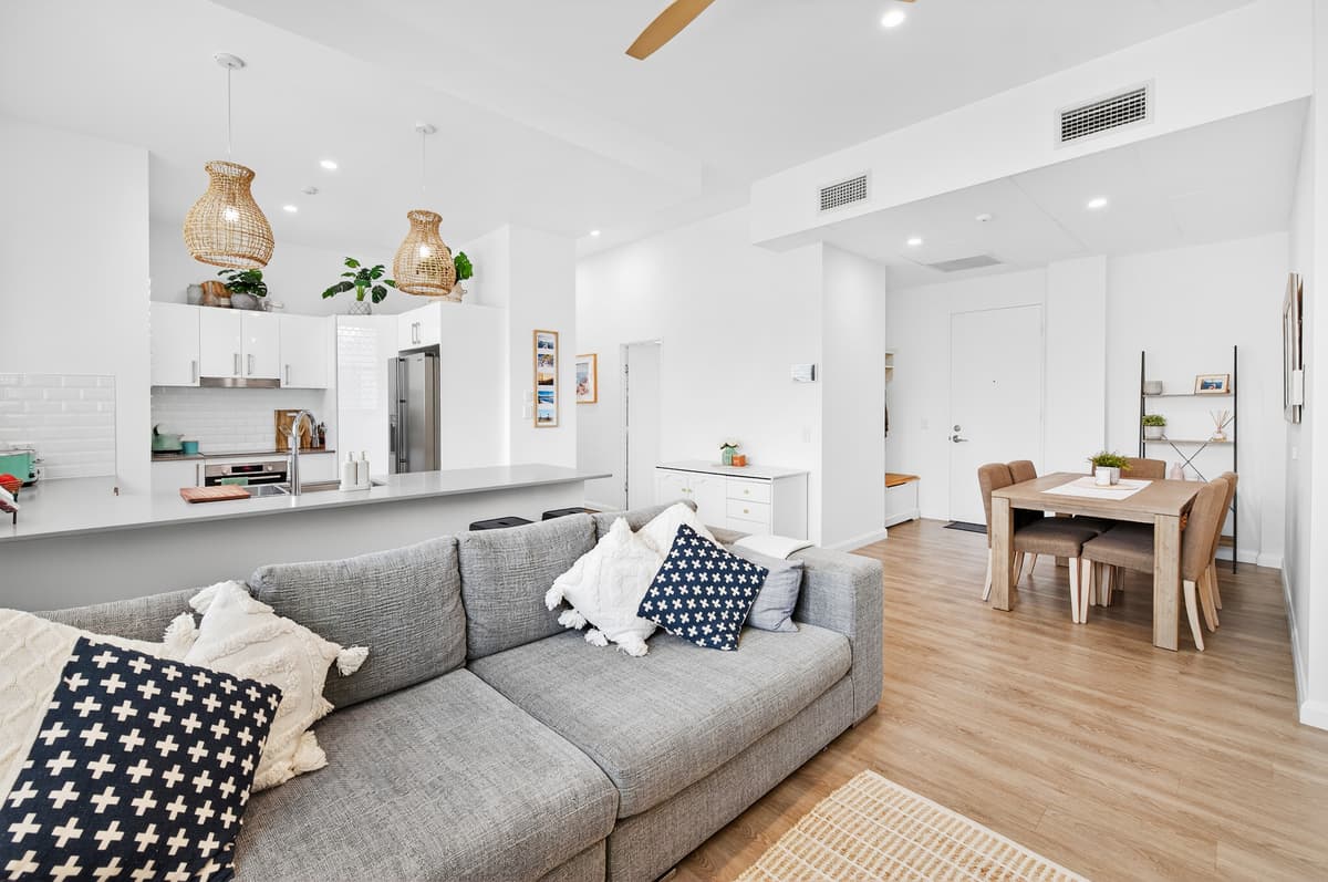 3/142 The Esplanade, Surfers Paradise