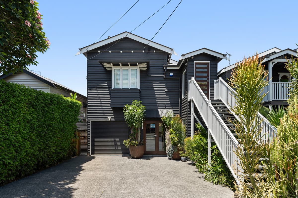 84 Cavendish Road, Coorparoo